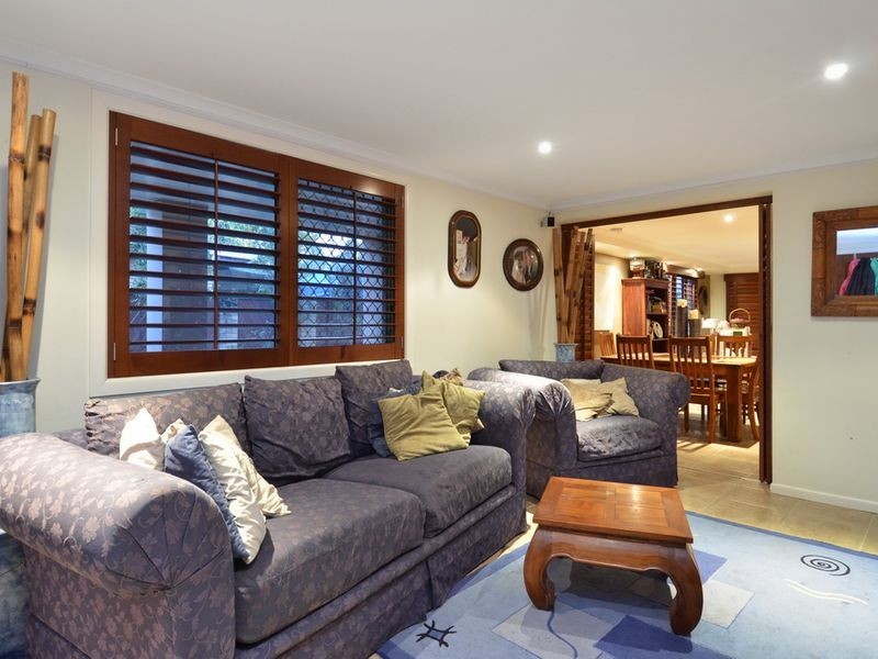 84 Acanthus Avenue, Burleigh Heads QLD 4220