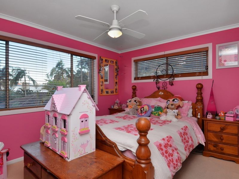 84 Acanthus Avenue, Burleigh Heads QLD 4220