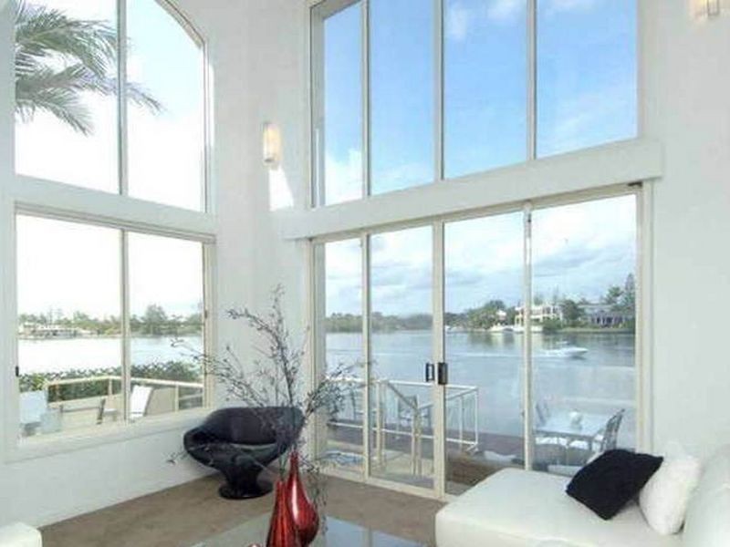 1/24 Sunset Blvd, Surfers Paradise QLD 4217