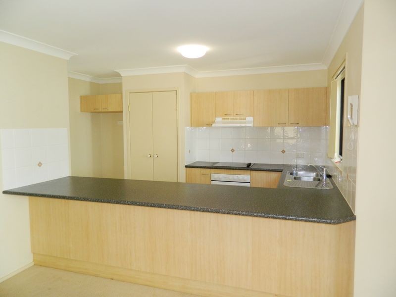 3/20 Broad St, Labrador QLD 4215