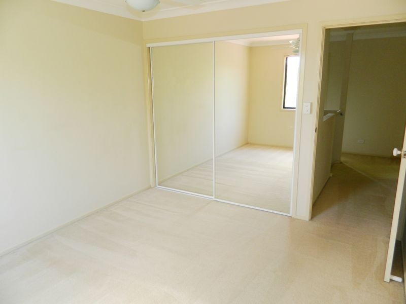 3/20 Broad St, Labrador QLD 4215