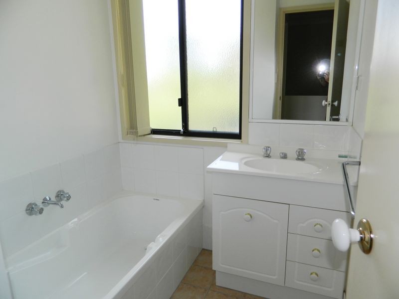 3/20 Broad St, Labrador QLD 4215