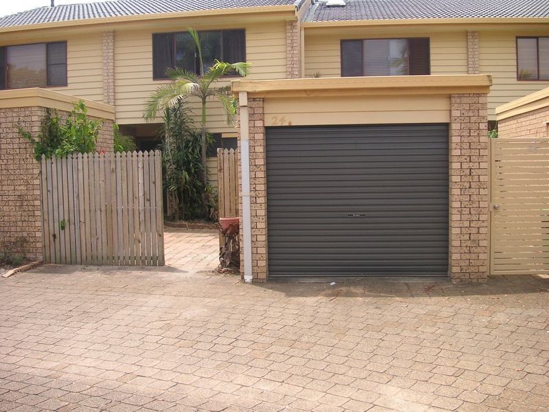 24/13 Shrike Court, Burleigh Waters QLD 4220