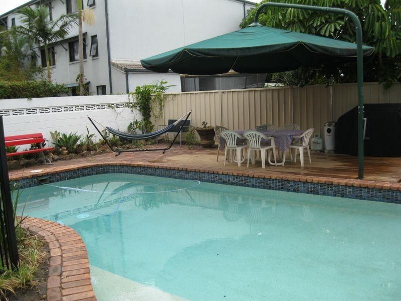 29B Sunshine Parade, Miami QLD 4220