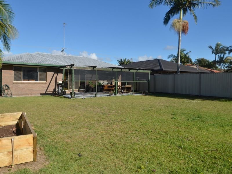 33 Aruma Avenue, Burleigh Waters QLD 4220