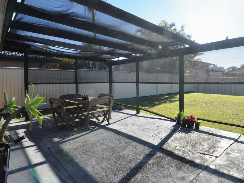 33 Aruma Avenue, Burleigh Waters QLD 4220