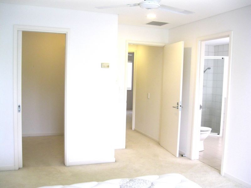 2123/380 South Shield, Benowa QLD 4217