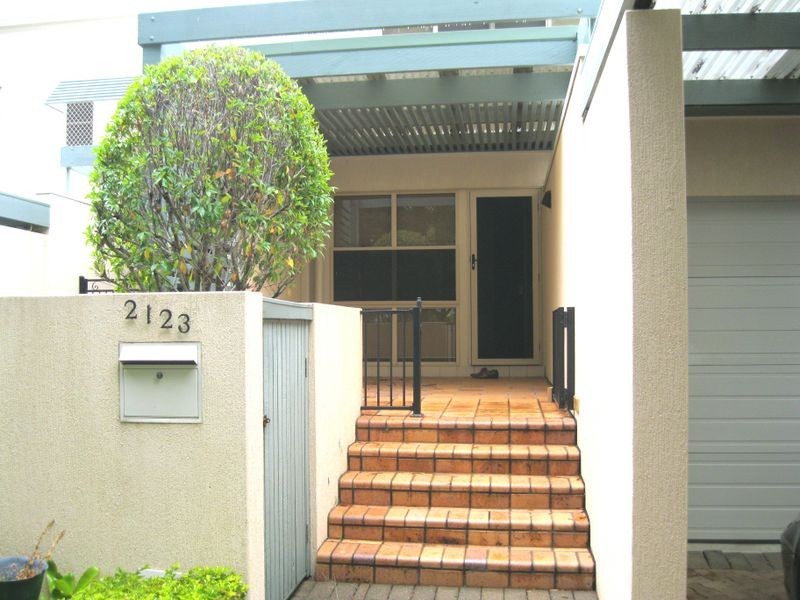 2123/380 South Shield, Benowa QLD 4217