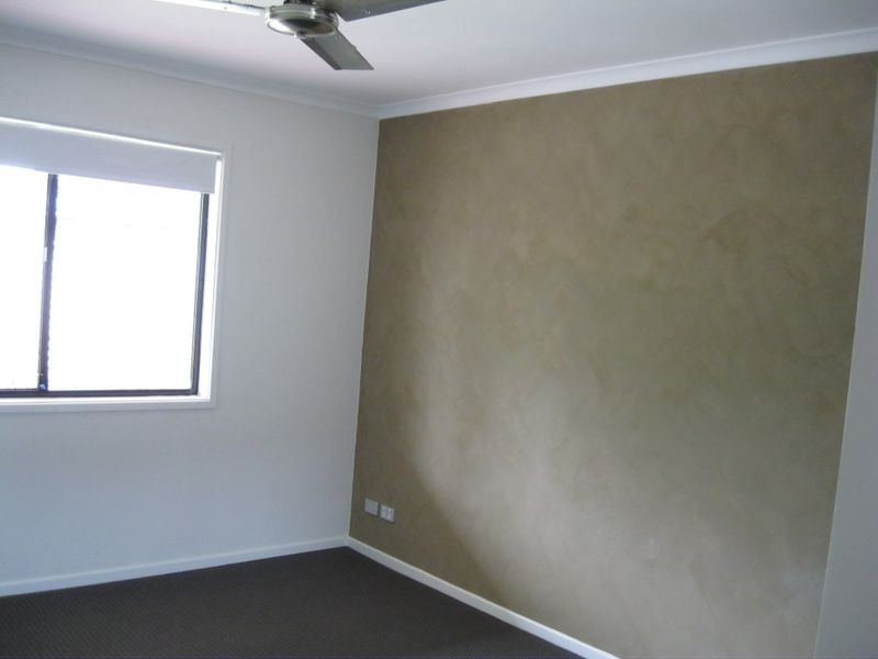 1/4 Pheasant Crt, Miami QLD 4220