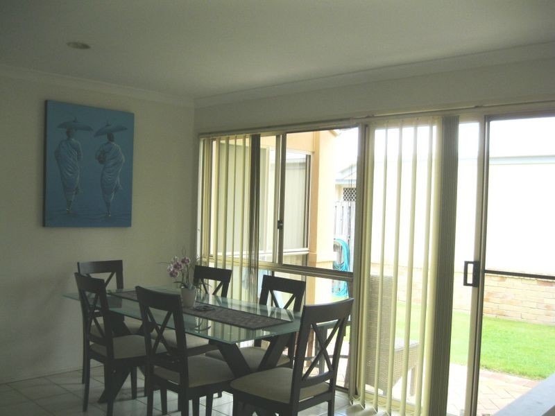 110 Harrier Drive, Burleigh Waters QLD 4220