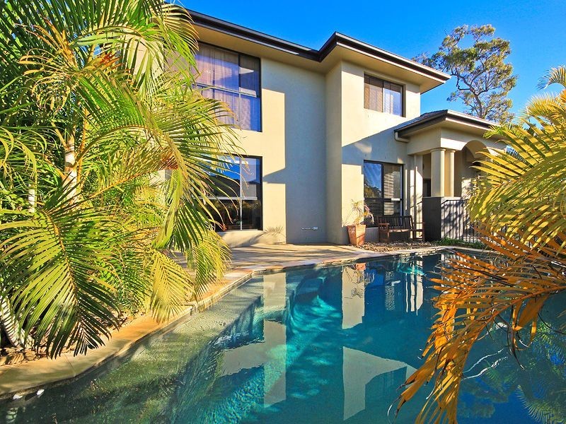 12 Mauritius Court, Varsity Lakes QLD 4227