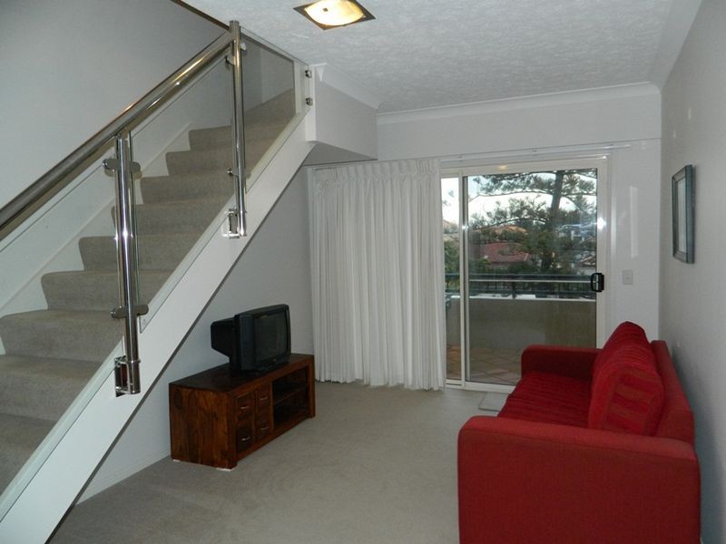 37/3 Sunset Blvd, Surfers Paradise QLD 4217