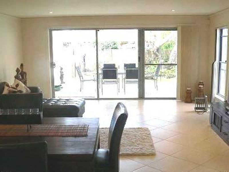 1/12 Ferny Fairway, Burleigh Heads QLD 4220