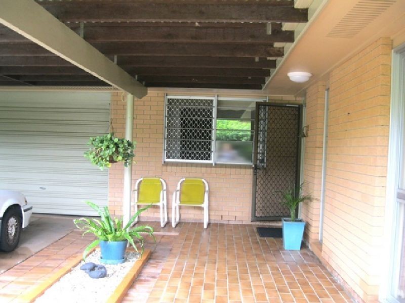 24 Paradise Ave, Miami QLD 4220