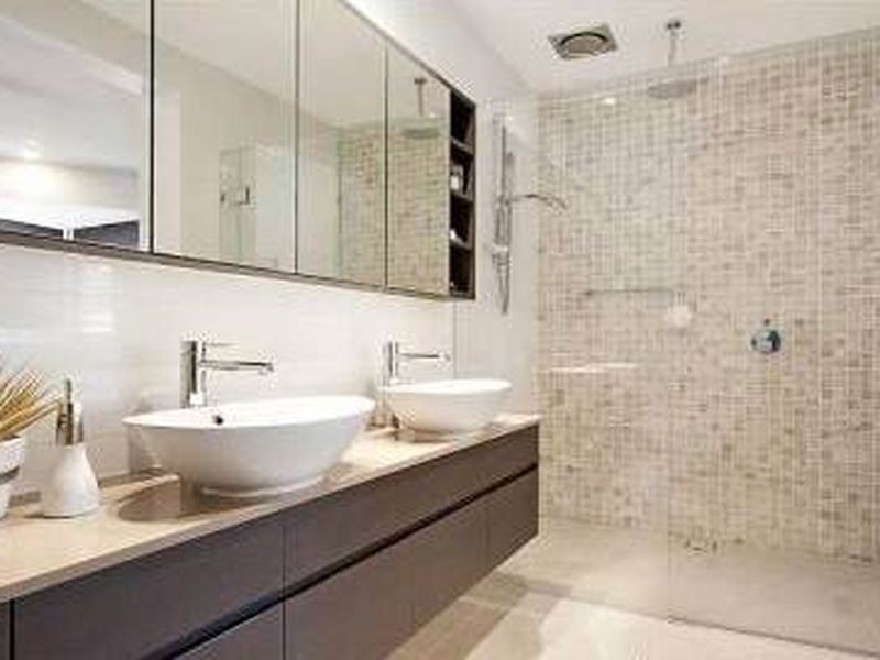 8 Murlong Cres, Palm Beach QLD 4221