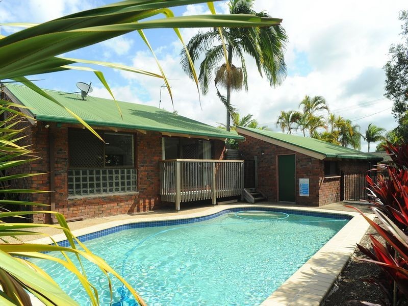 5 Barwon Street, Burleigh Waters QLD 4220