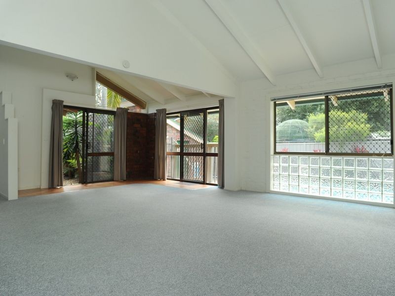 5 Barwon Street, Burleigh Waters QLD 4220