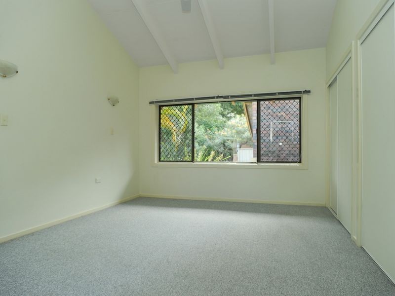 5 Barwon Street, Burleigh Waters QLD 4220