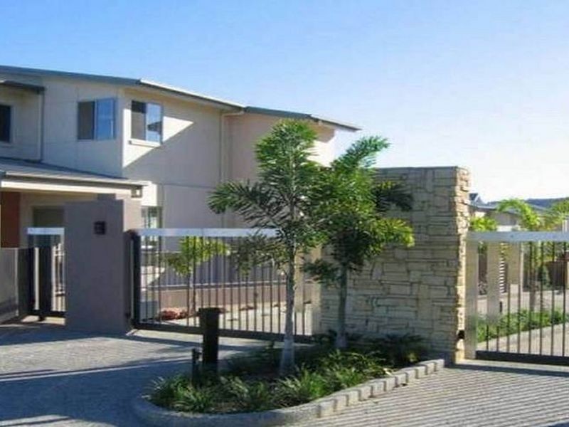 98/19 Carina Peak Drive, Varsity Lakes QLD 4227