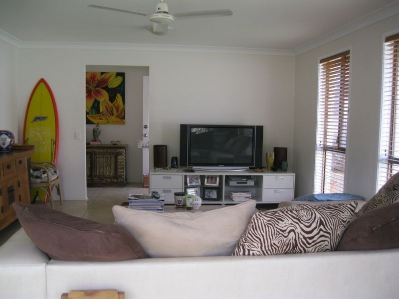 4 Frangipani St, Miami QLD 4220