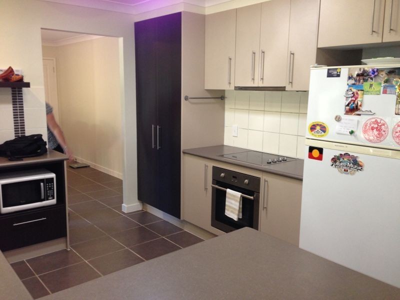 9 Oaklands Crt, Burleigh Waters QLD 4220