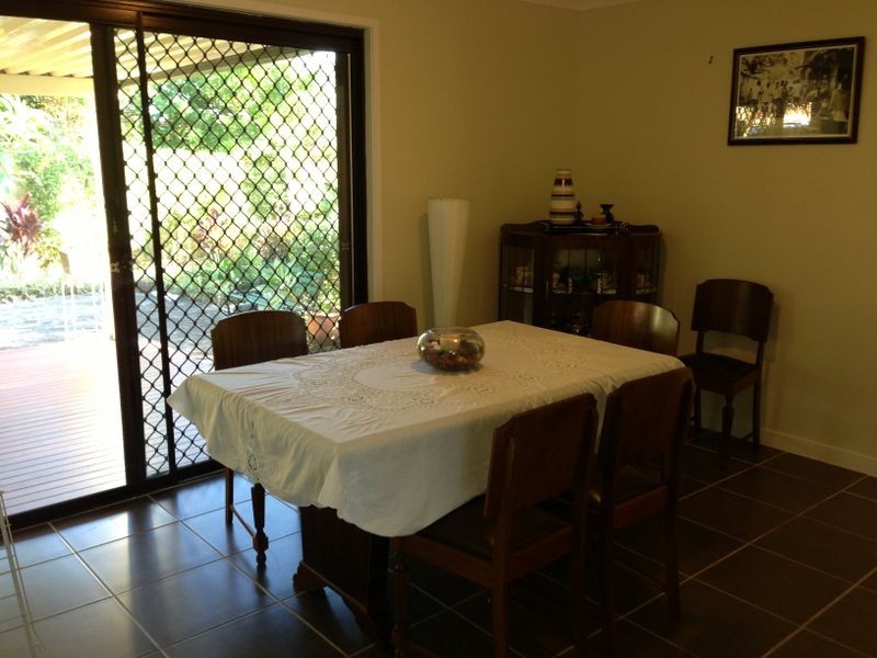 9 Oaklands Crt, Burleigh Waters QLD 4220