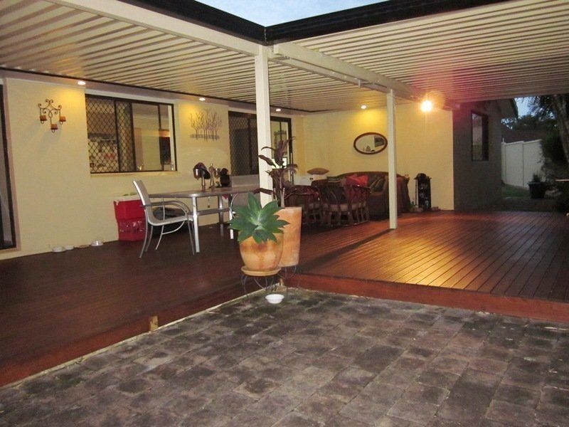 9 Oaklands Crt, Burleigh Waters QLD 4220