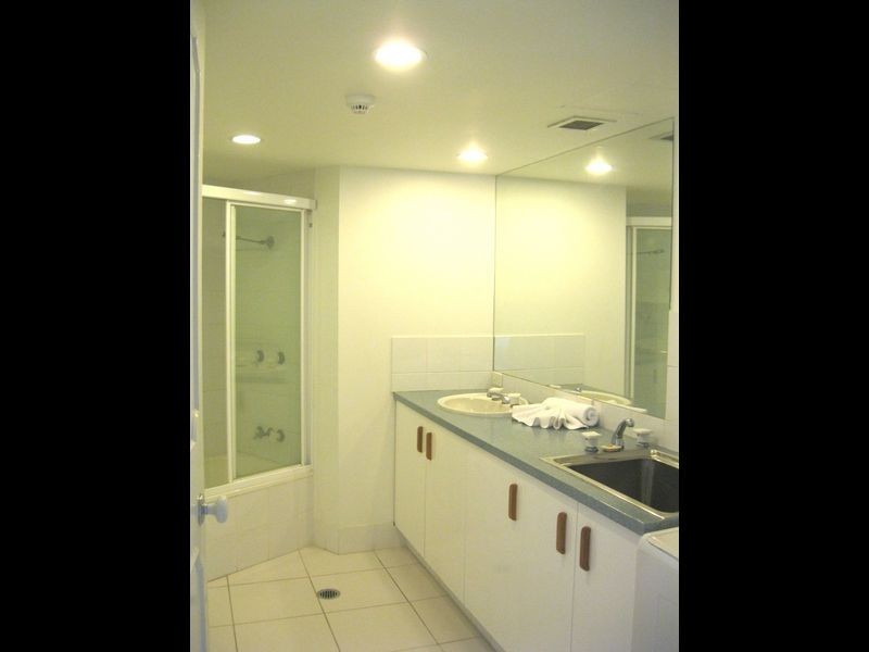 60 Goodwin Terrace, Burleigh Heads QLD 4220