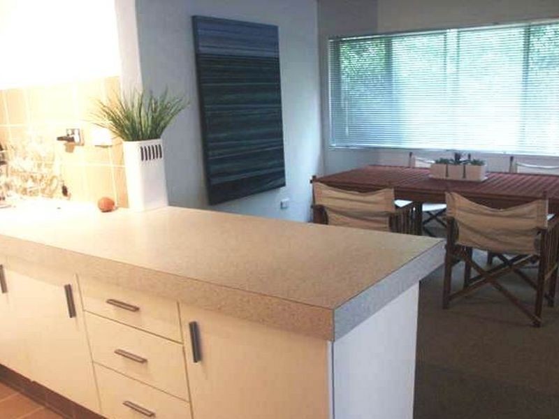 2/7 Albert Street, Burleigh Heads QLD 4220