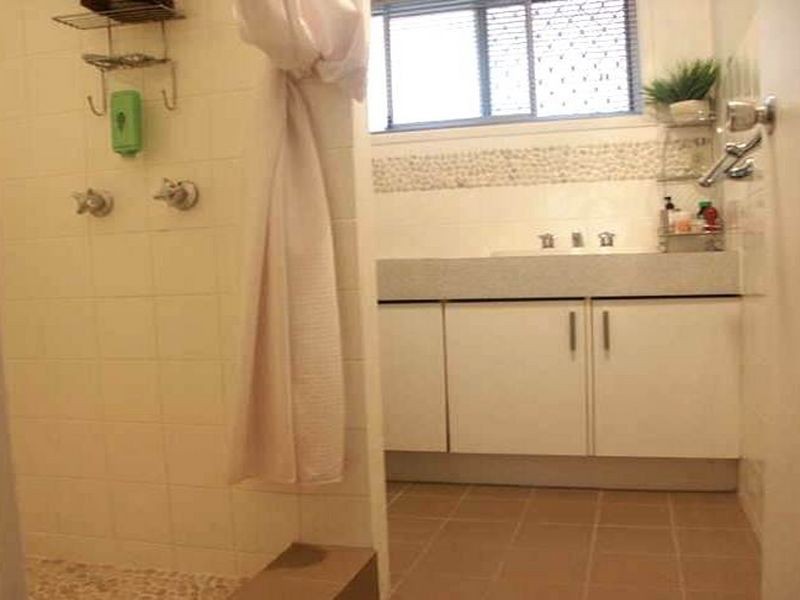 2/7 Albert Street, Burleigh Heads QLD 4220