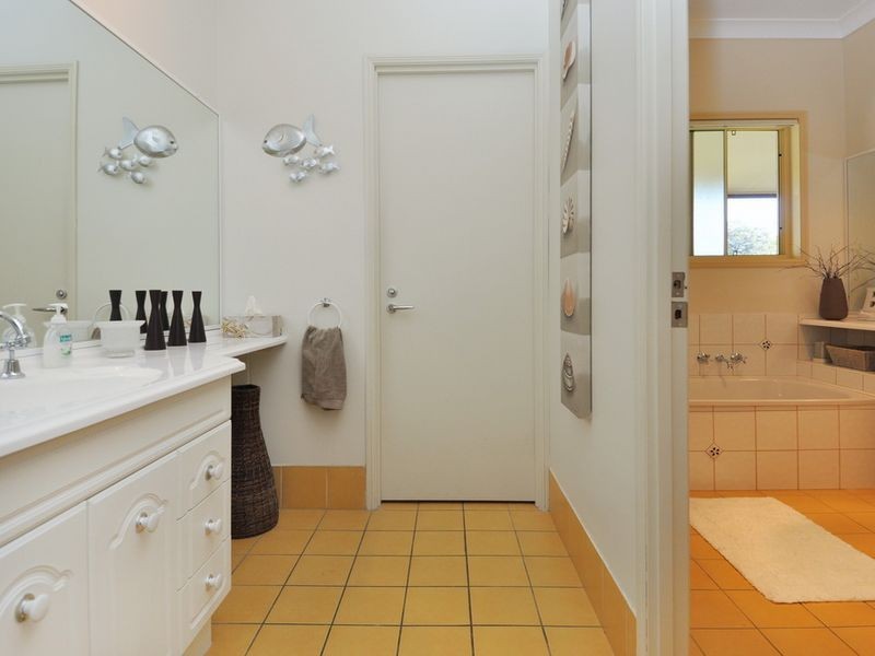 17 Dungogie Dr, Tallebudgera QLD 4228