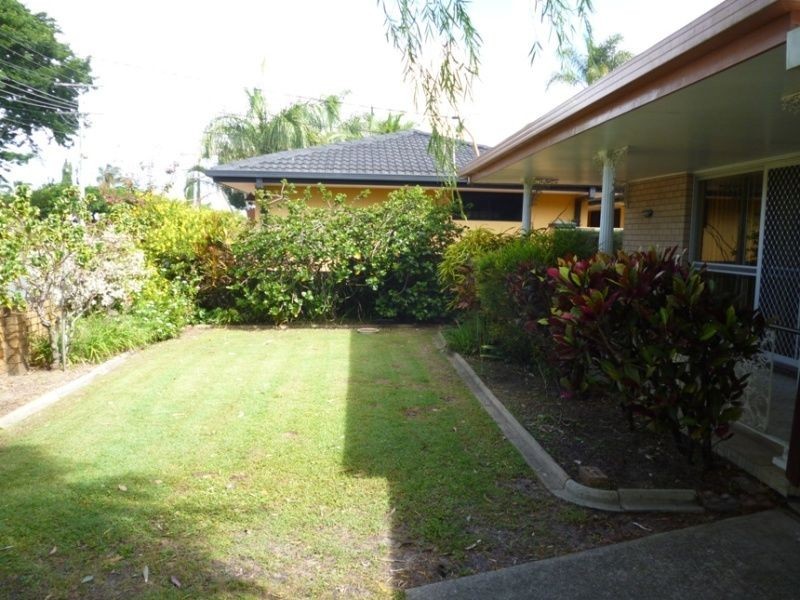 4 Tiwi St, Bundall QLD 4217