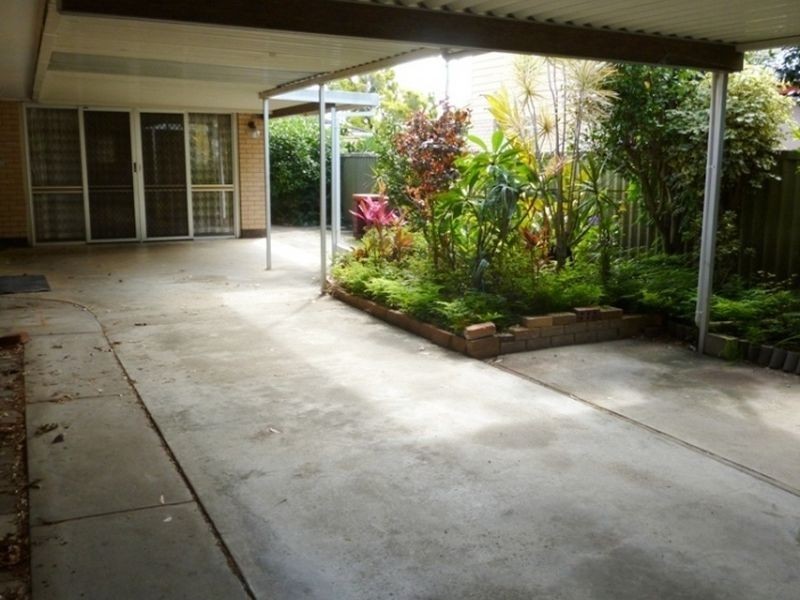 4 Tiwi St, Bundall QLD 4217