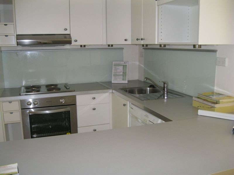 170 Bardon Ave, Burleigh Waters QLD 4220