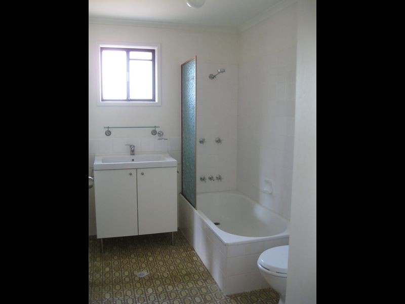 170 Bardon Ave, Burleigh Waters QLD 4220