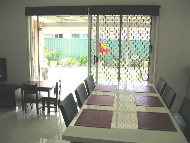 4 Violet Crt, Miami QLD 4220