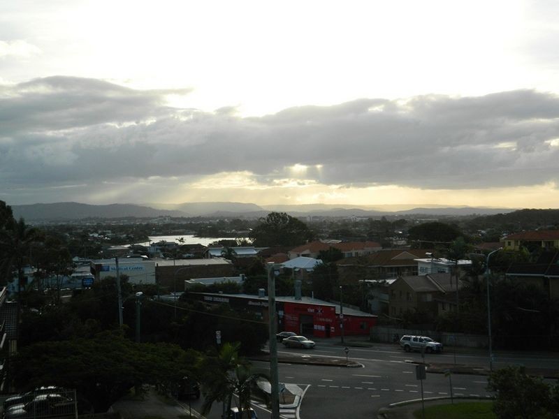 2/2 Stanley St, Burleigh Heads QLD 4220