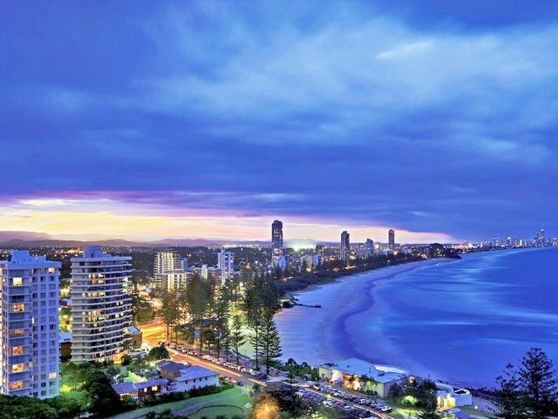 2/6 Deodar Drive, Burleigh Heads QLD 4220