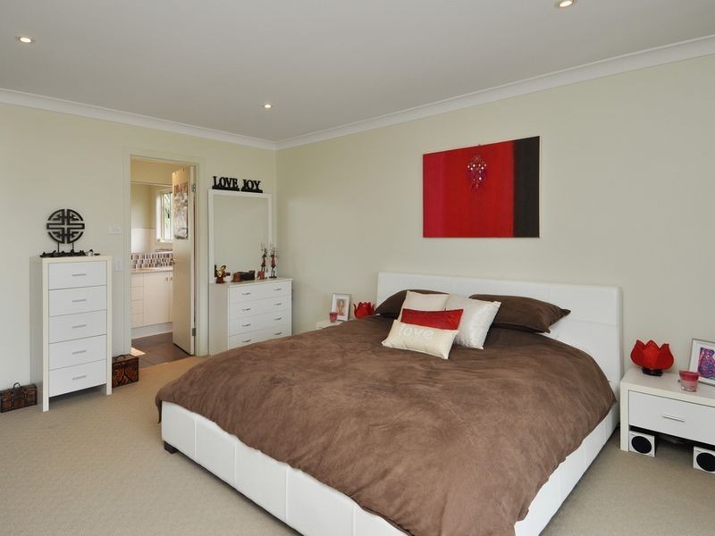 1/6 Deodar Drive, Burleigh Heads QLD 4220