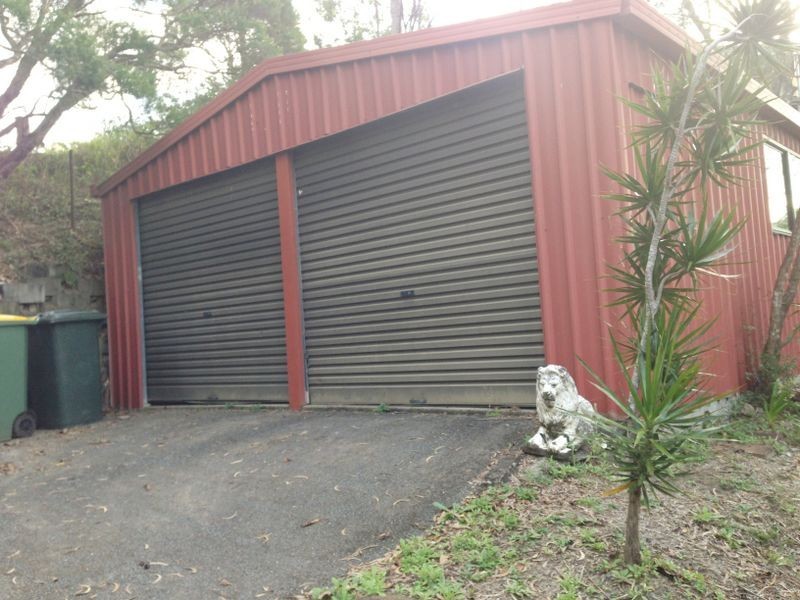 4 Harmes Pl, Tallebudgera QLD 4228