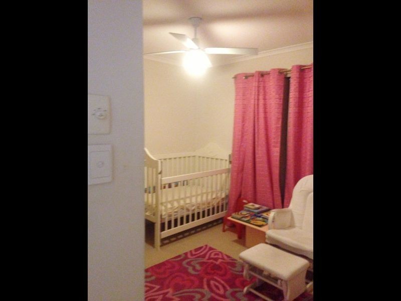 2/5 Pontoon Pl, Varsity Lakes QLD 4227