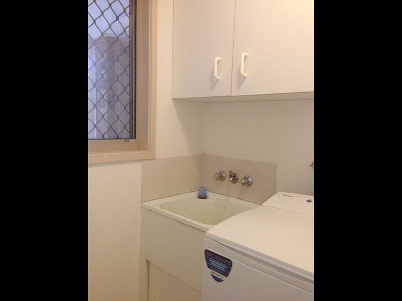 2/5 Pontoon Pl, Varsity Lakes QLD 4227