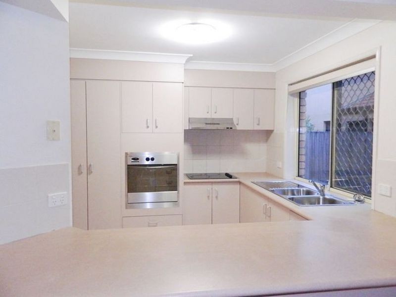 1/97 Pohlman St, Southport QLD 4215