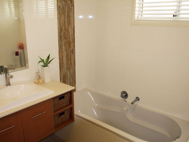 74 Nobby Parade, Miami QLD 4220