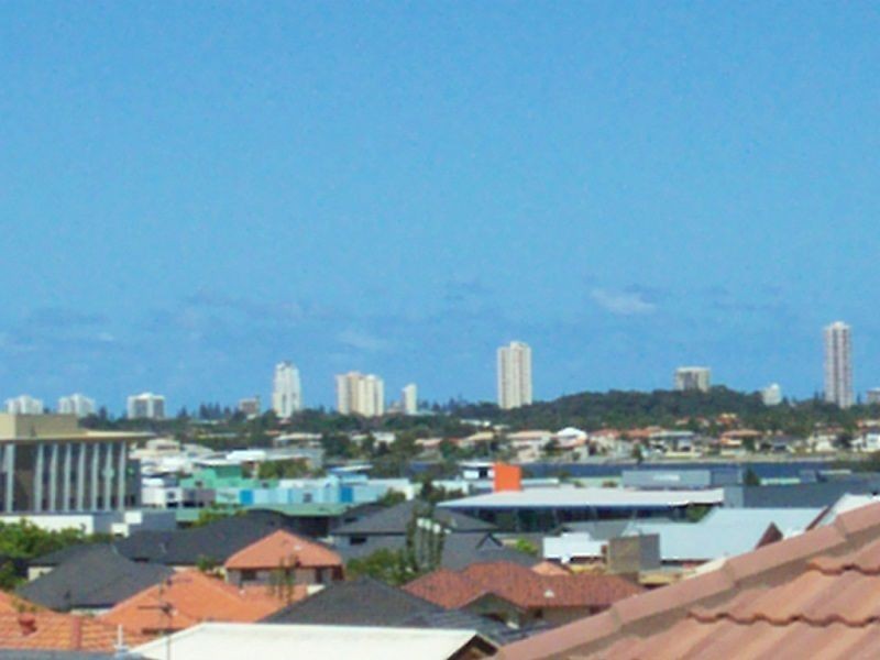 4/16 Duxton Dr, Varsity Lakes QLD 4227