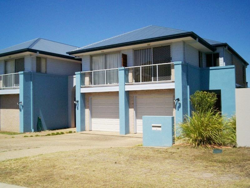 4/16 Duxton Dr, Varsity Lakes QLD 4227