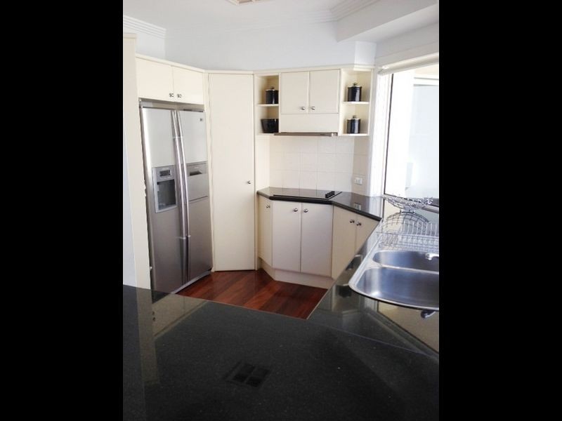 1/24 Sunset BLVD, Surfers Paradise QLD 4217