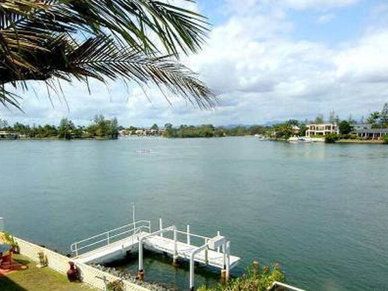 1/24 Sunset BLVD, Surfers Paradise QLD 4217