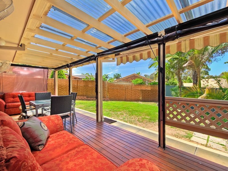 2/180 Ron Penhaligon Way, Robina QLD 4226