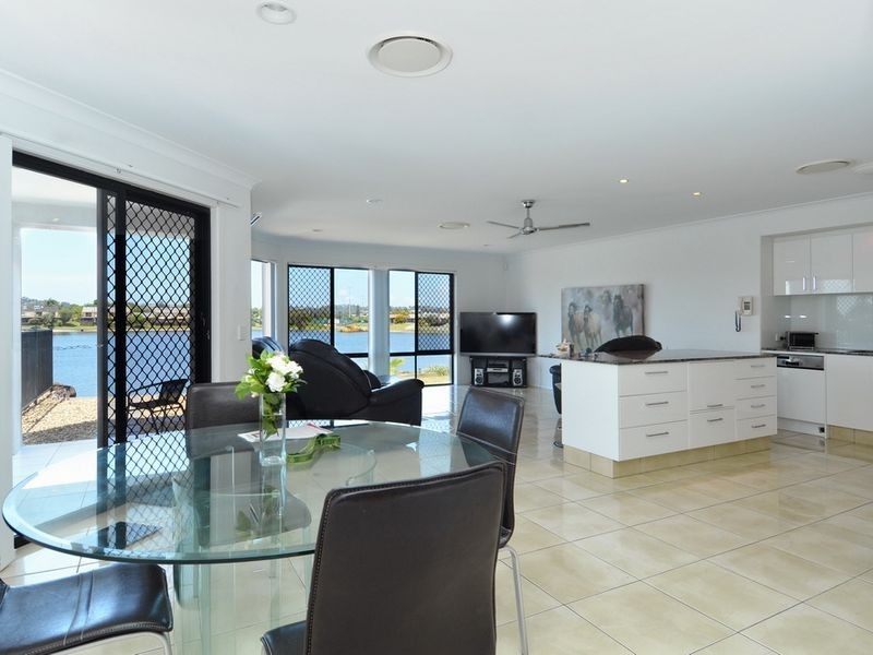 74 Honeyeater Drive, Burleigh Waters QLD 4220